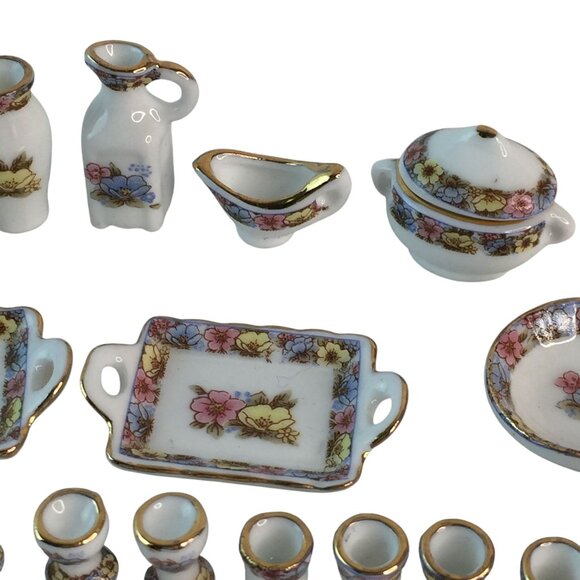 Mayberry Street Miniatures Tableware Set Floral Gold Trim Dollhouse 31 Pcs - Picture 6 of 12